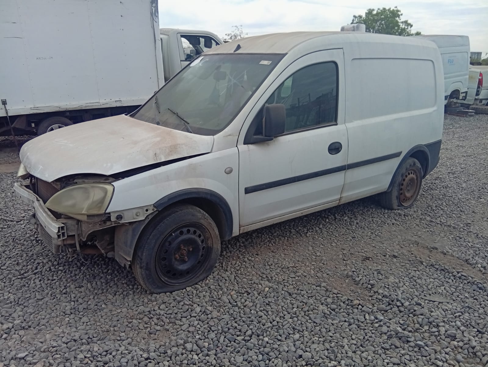  Chevrolet COMBO VAN  USADO